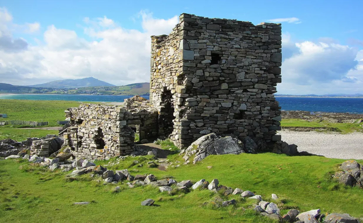 Carrickabraghy Castle, Ireland
